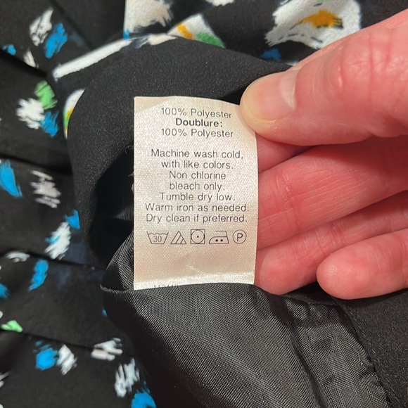 J. Crew Factory Black Print Pleated Faux Wrap Skirt Size 6 Lined Mini EUC - Picture 15 of 15